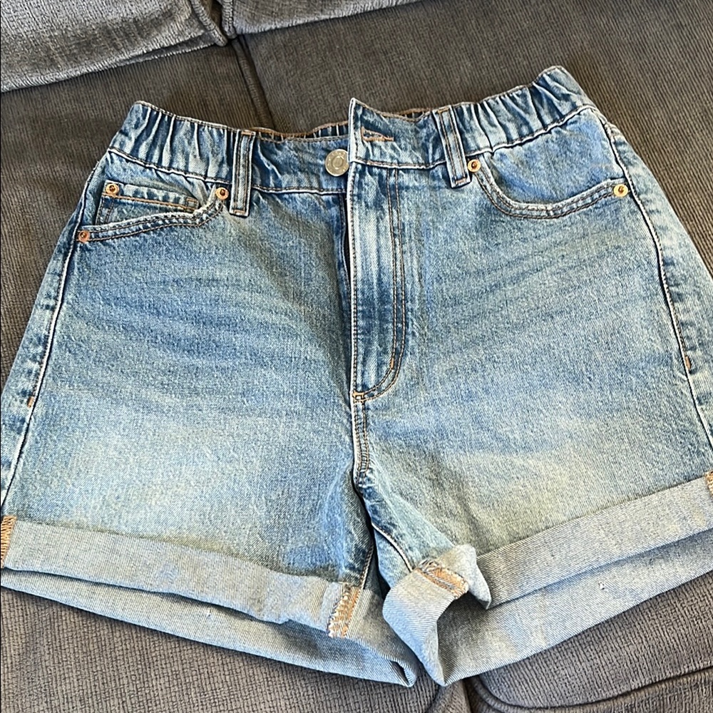 Garage shorts
